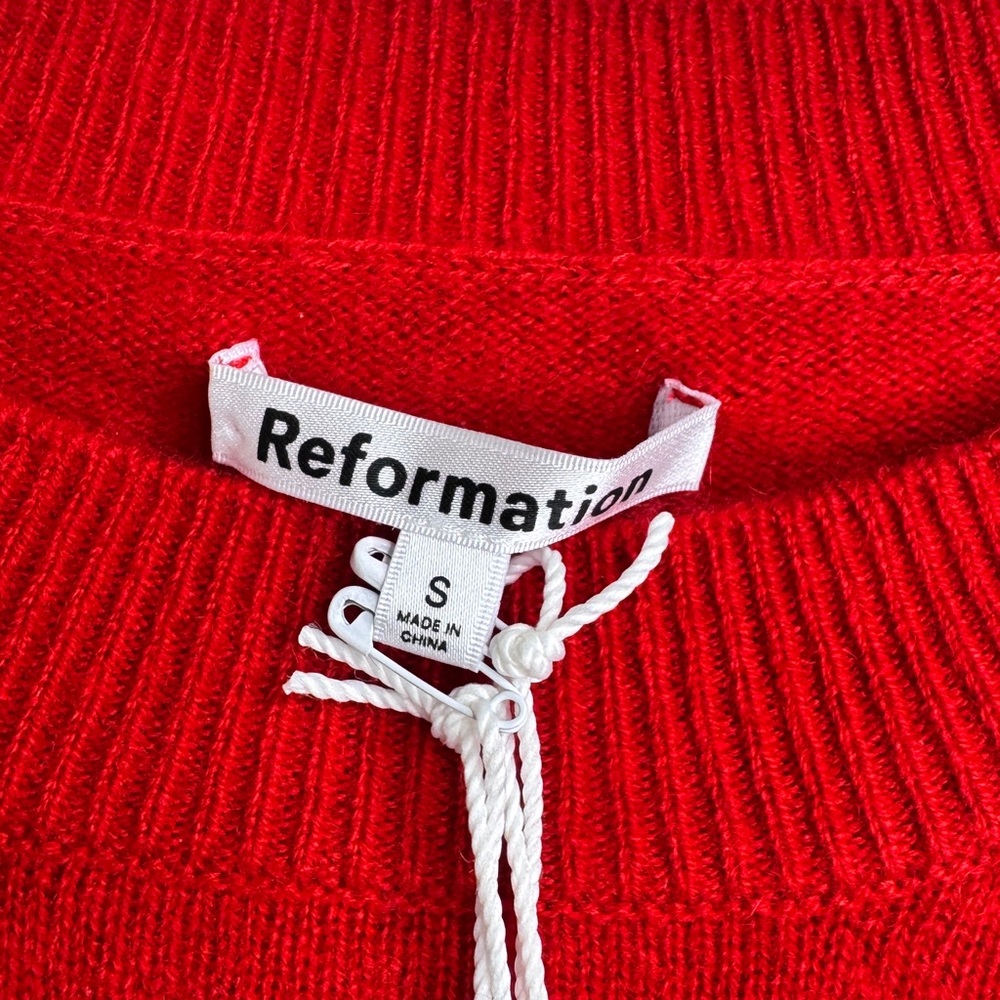 NWT Reformation Dana Cashmere Crew Cherry Red Sweater - Picture 5 of 11